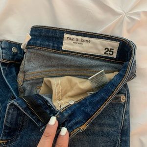 Rag & Bone high waisted skinny jeans. Like new. Size 25